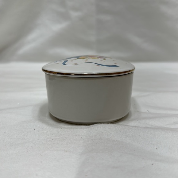 Keepsake box - Picture 4 of 7